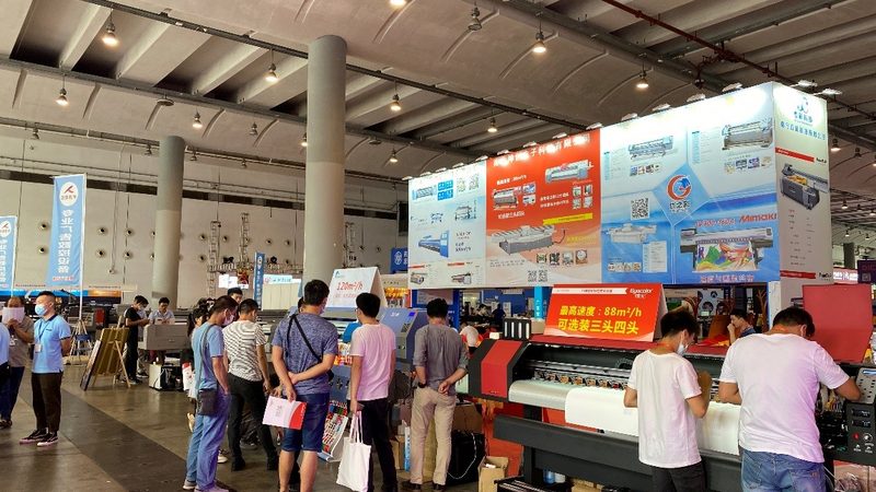 展览灯光参数与普通照明区别：打造视觉盛宴的关键